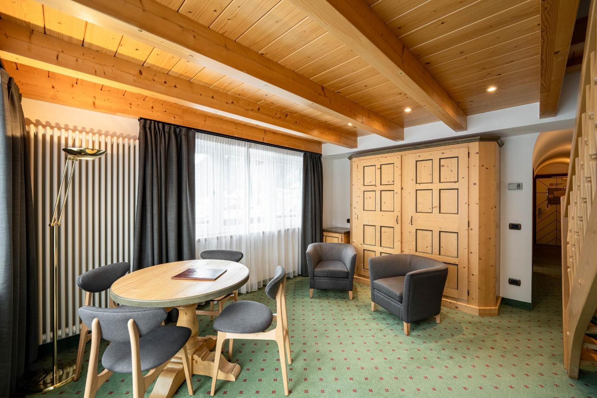 Croce Bianca Leisure & Spa Hotel Канацеи Экстерьер фото